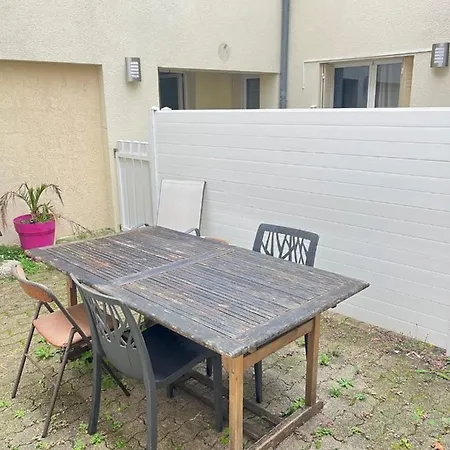 Ecu : Superbe Avec Exterieur * Reims