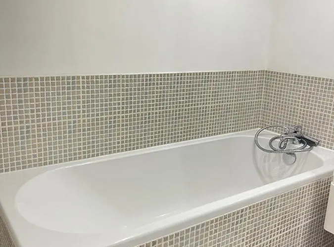 Ecu : Superbe Avec Exterieur Apartment *